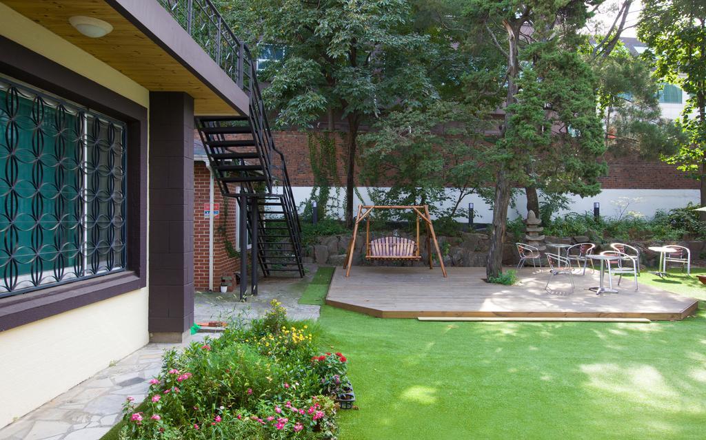 24 Guesthouse Namsan Garden Seul Zewnętrze zdjęcie