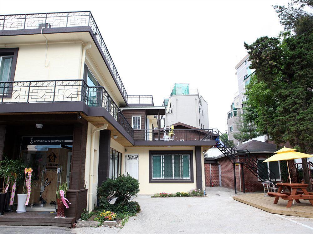 24 Guesthouse Namsan Garden Seul Zewnętrze zdjęcie