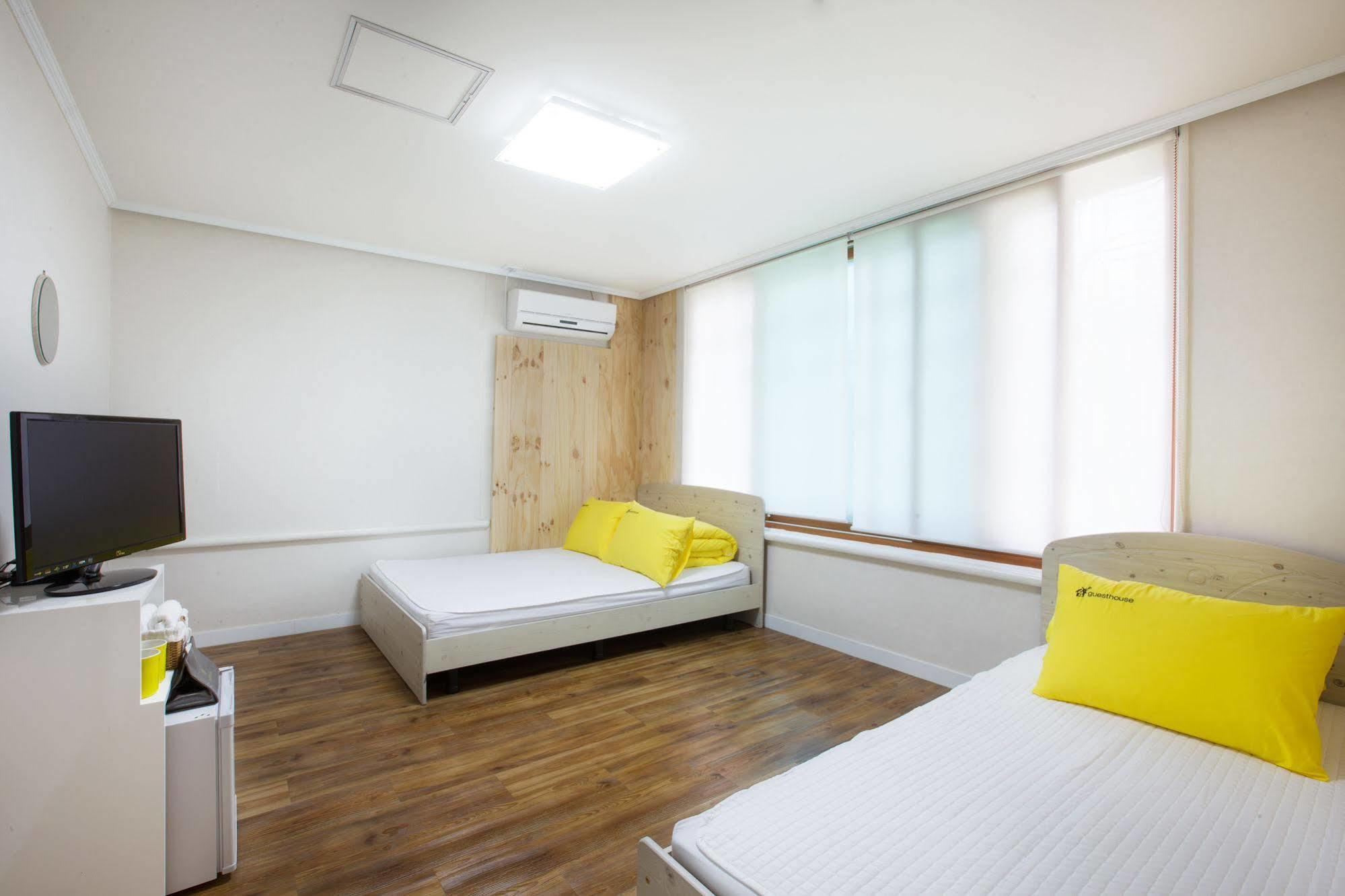24 Guesthouse Namsan Garden Seul Zewnętrze zdjęcie